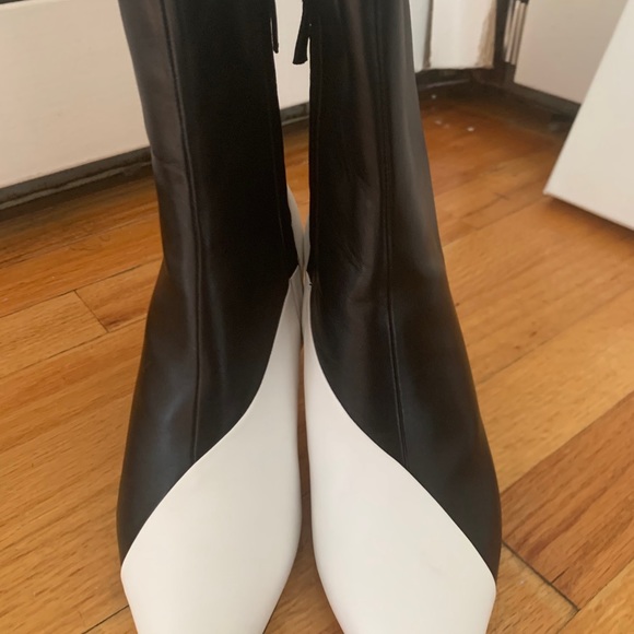 Givenchy Women’s Boots - Picture 2 of 16